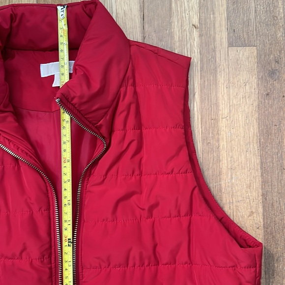 *last chance!!* MICHAEL Michael Kors | Women’s red vest with gold zipper - Picture 8 of 16
